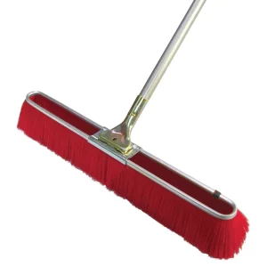 Escoba de piso Bon® - Cerdas finas rojas - 24" - Mango metálico de 60"