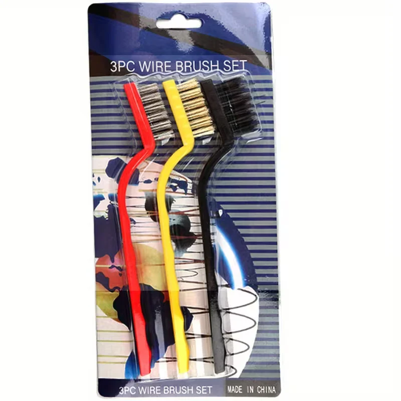 Un cepillo de alambre para limpiar estufas y eliminar manchas de grasa, junto con varios cepillos de limpieza Quierox - Ti...
