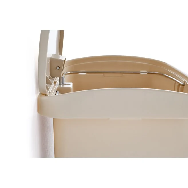 CONTENEDOR DE PEDAL STREAMLINE STEP ON RESINA FRONT STEP, 4 GAL Beige Rubbermaid Commercial Products