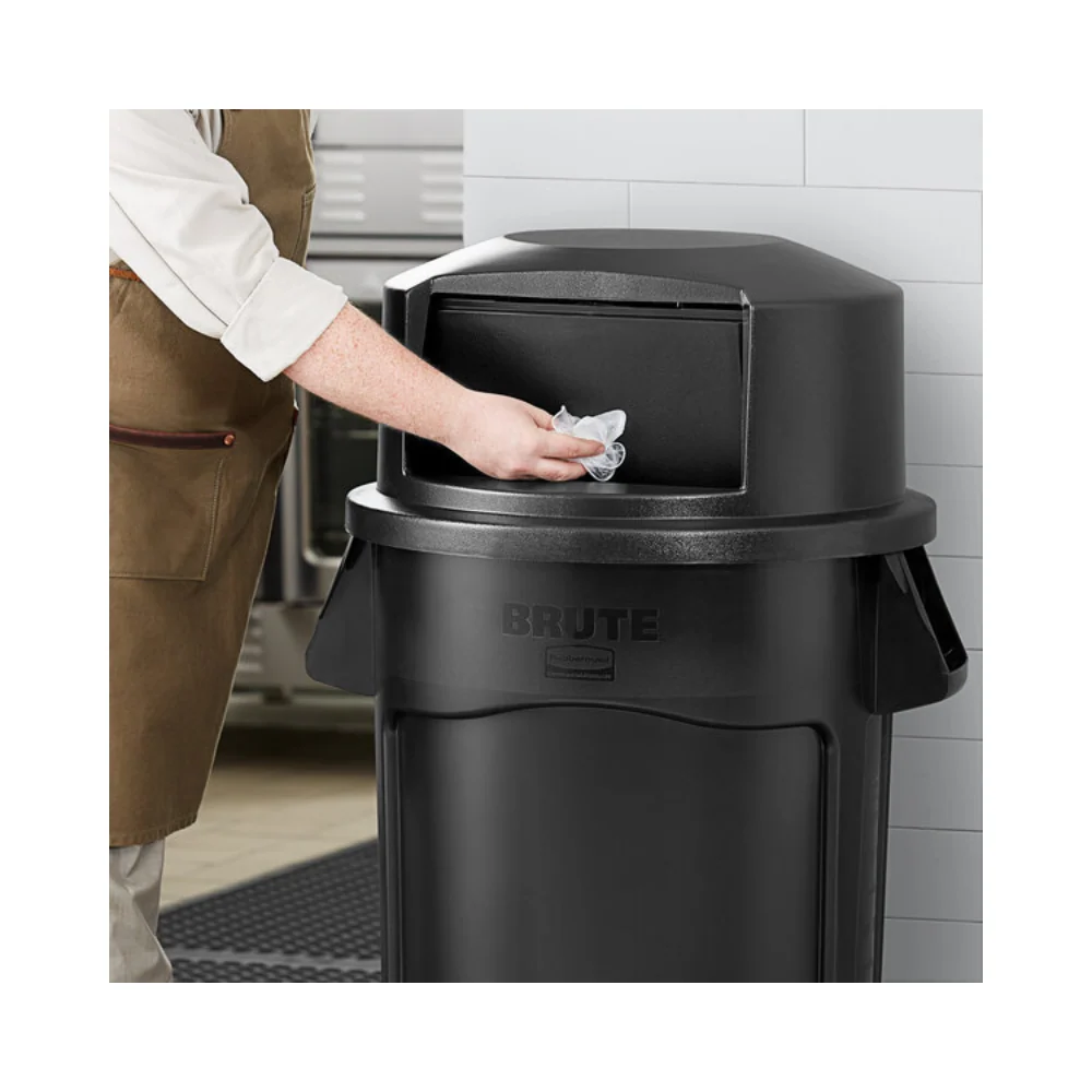 TAPADERA BRUTE TIPO DOMO 44 GAL Negro Rubbermaid Commercial Products