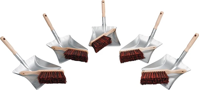 Juego recogedor ( 9000470006 ) con mango de madera SOREX